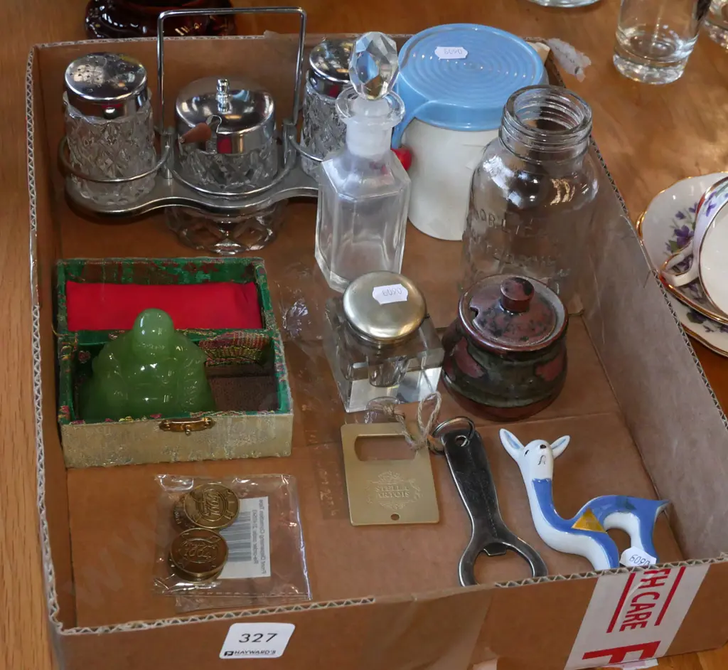 box; condiment set, inkwell, bottle opener etc Image 1++