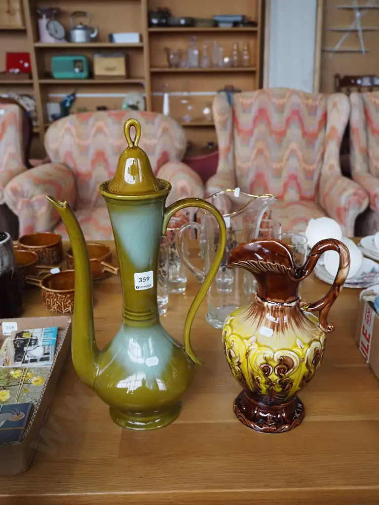 tall ceramic coffee pot, majolica jug Pot H-430 Image 1++