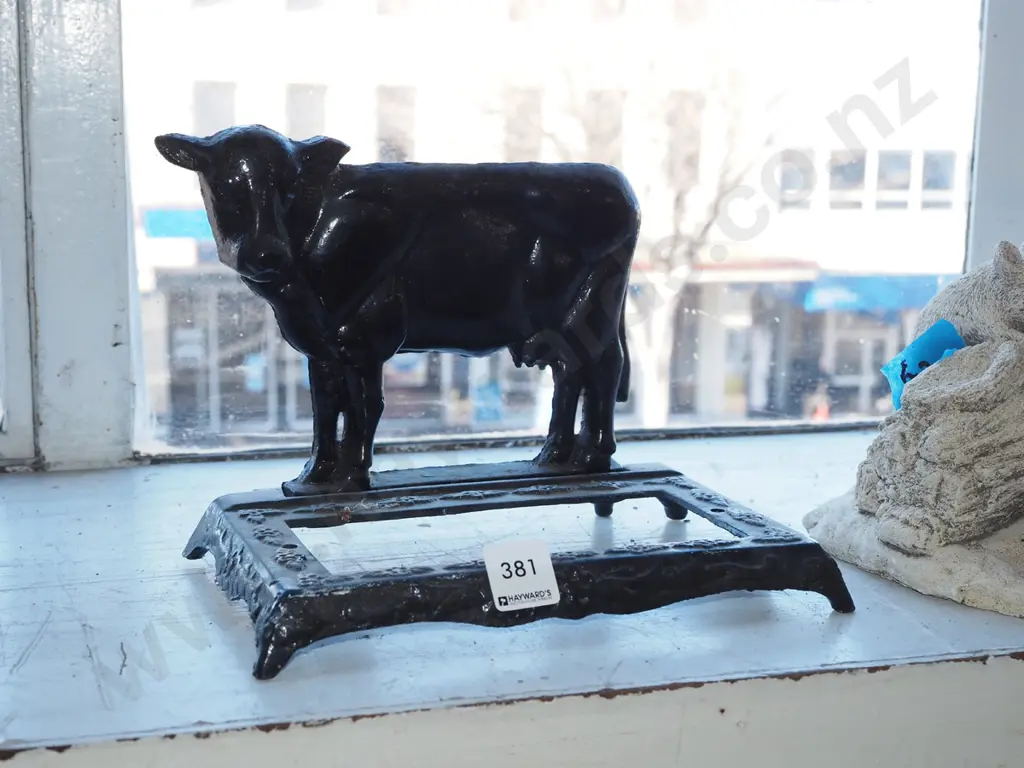 cast iron cow themed part boot scraper Image 1++