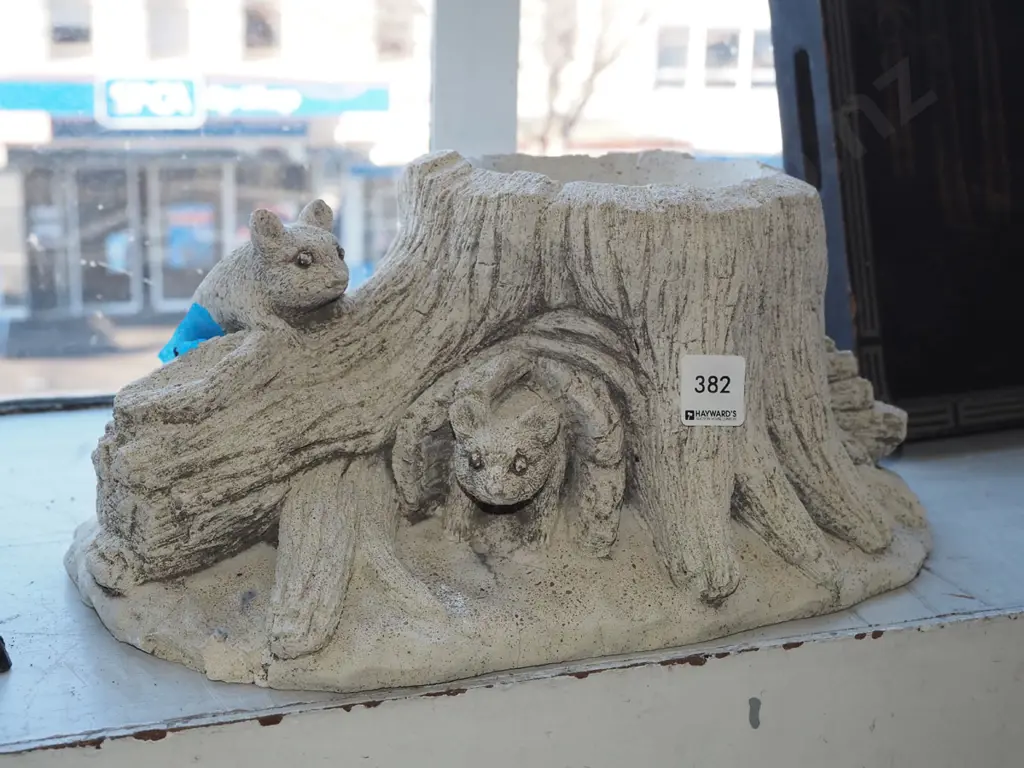 cast concrete tree stump themed garden planter Image 1++