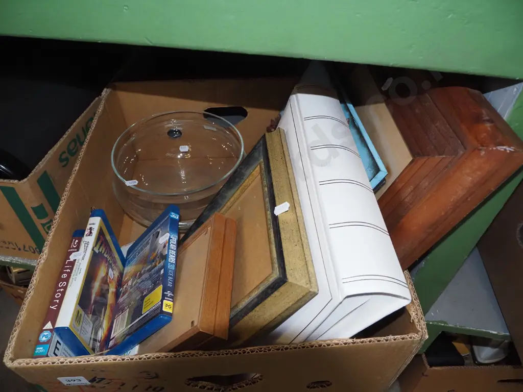 box; DVDs, glass bowl, picture frames etc Image 1++