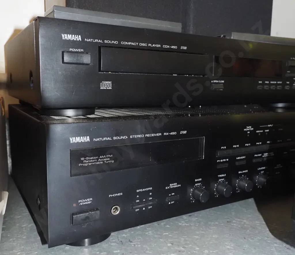 Yamaha stereo receiver, CD player and 2x KEF bookcase speakers, with remotes and box of cables Image 1++