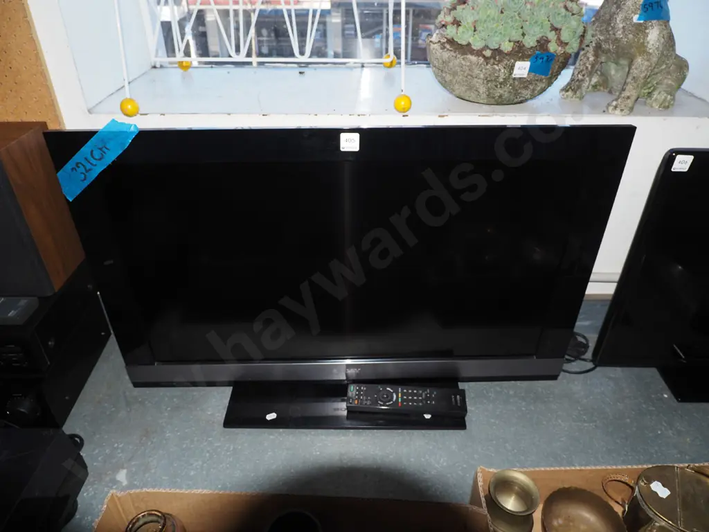 Sony 32" TV Image 1++