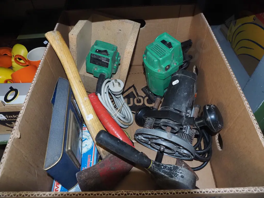 box; router, laminate trimmer, hatchet etc Image 1++