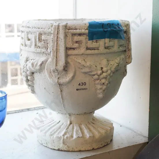 concrete garden urn H-260