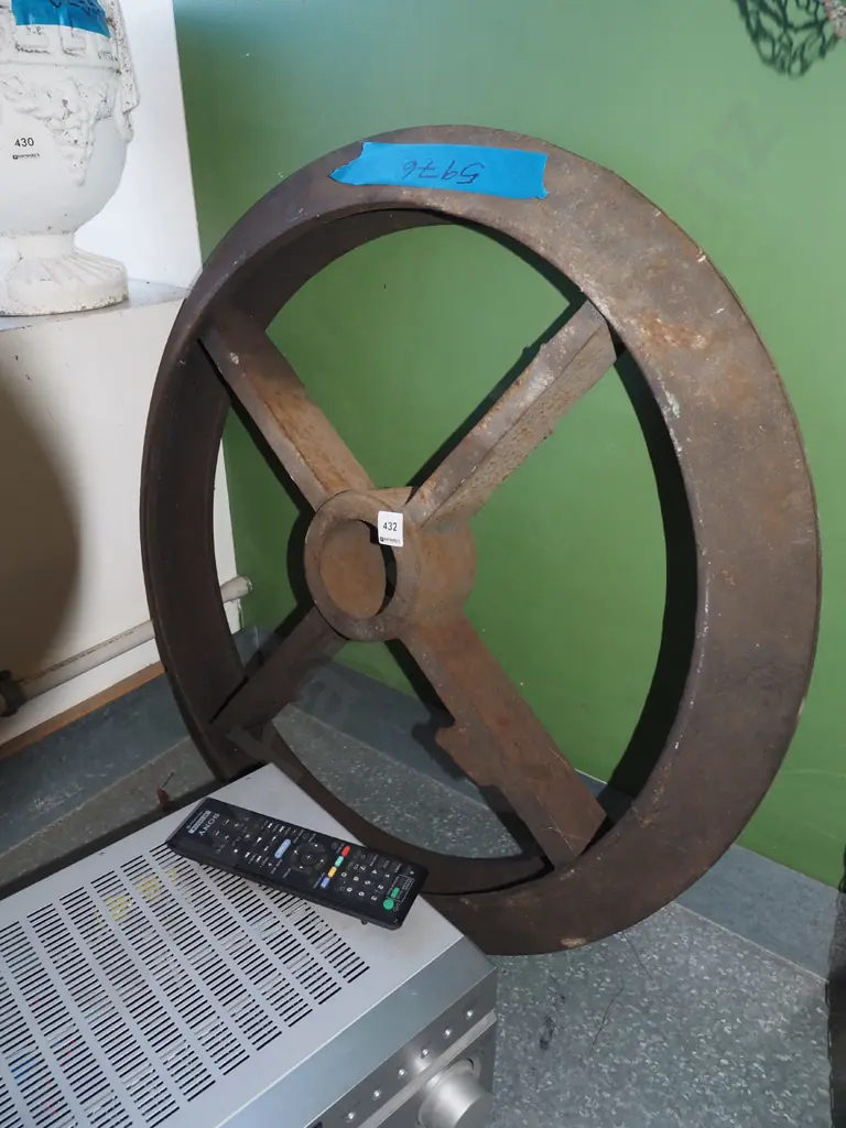 heavy cast iron agricultural wheel Diam-660 Image 1++