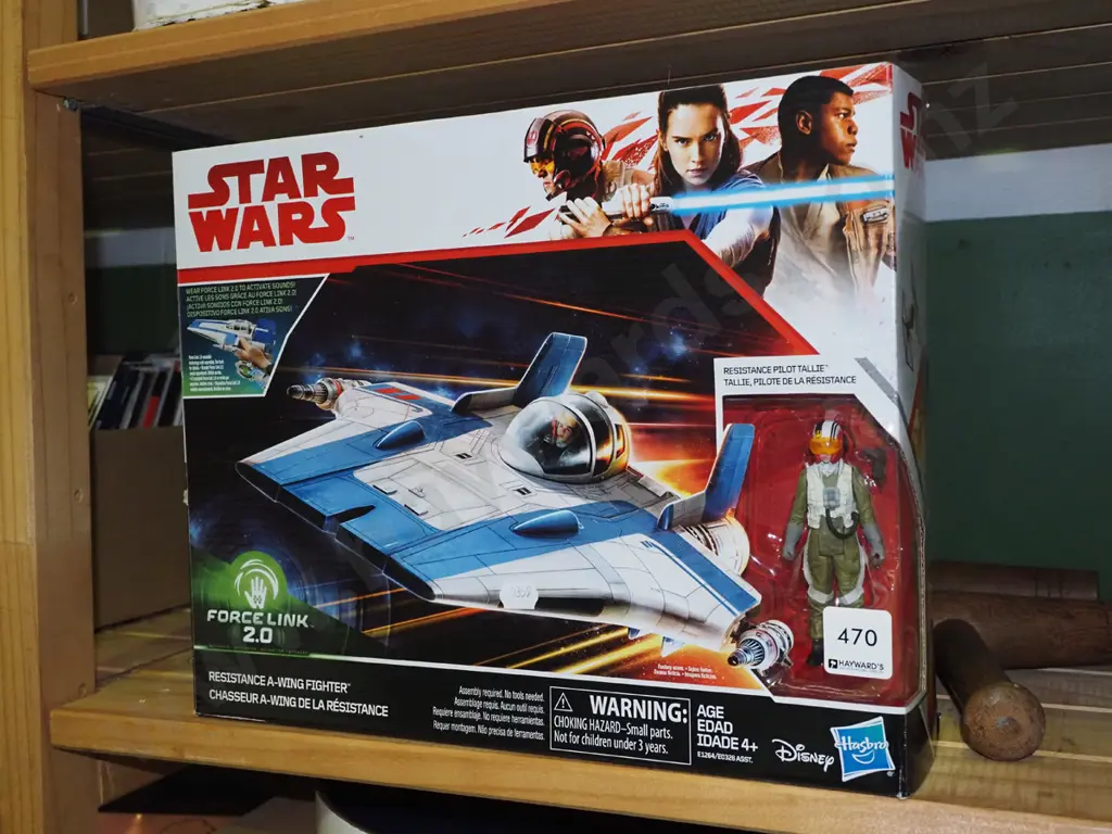 Star Wars Resistance A wing fighter model and figurine Image 1++