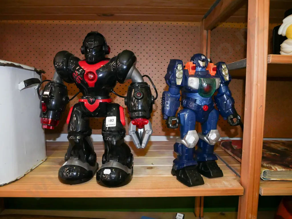 2x robot toys Tallest H-465 Image 1++