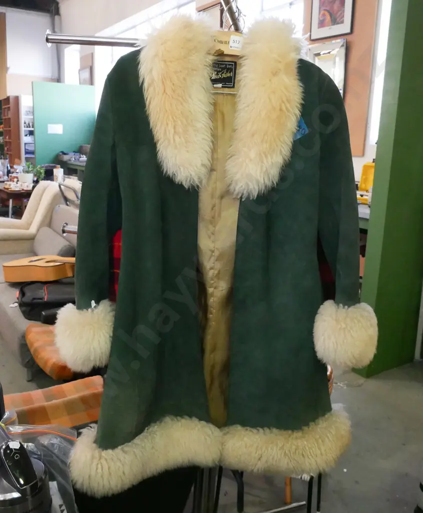 retro green suede and sheepskin ladies Afghan coat Image 1++