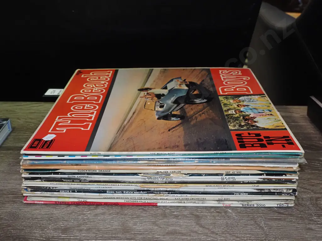 LPs; Beach Boys, Kenny Rodgers etc Image 1++