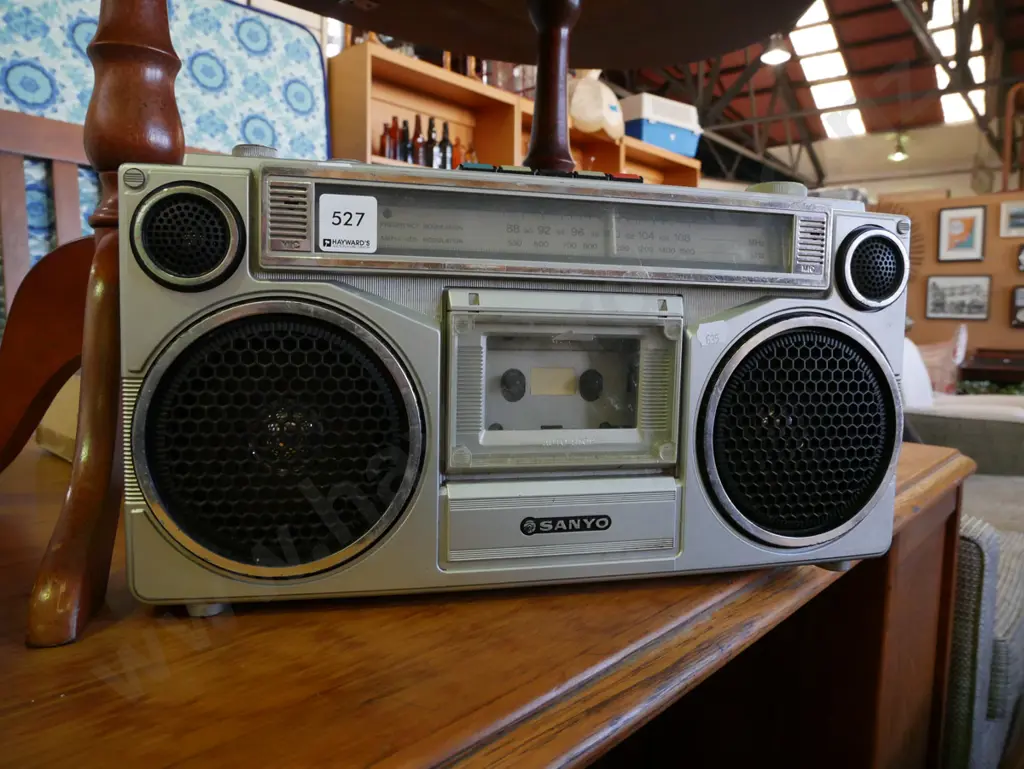 Sanyo radio cassette player Image 1++