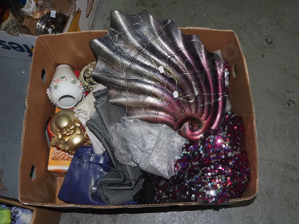 box; serving dish, sequin material, buddha figurine, vases etc Image 1++