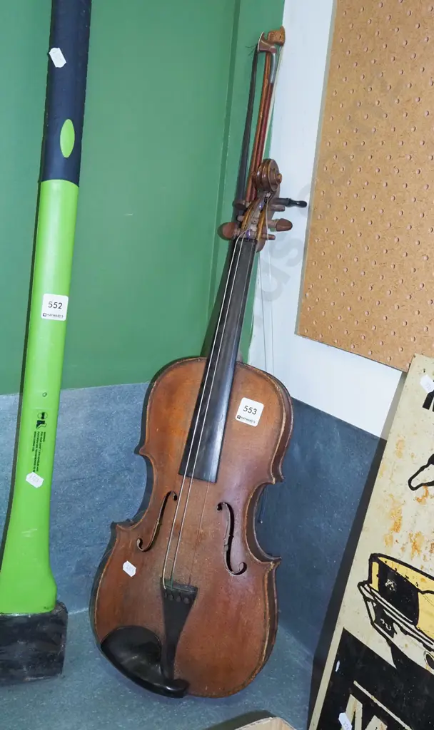 vintage violin, 2x bows Image 1++