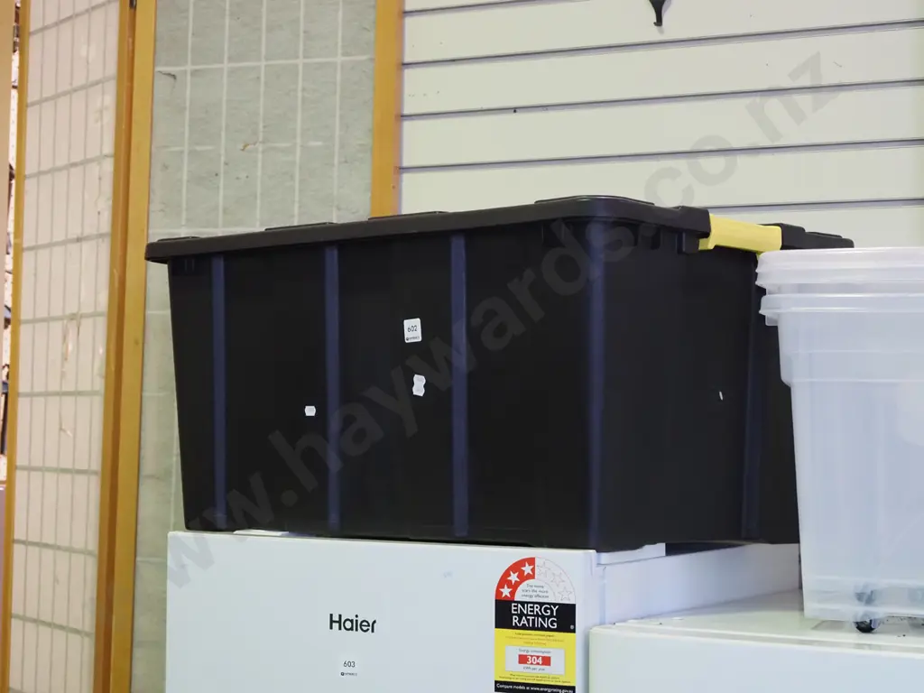 large plastic lidded storage tub Image 1++