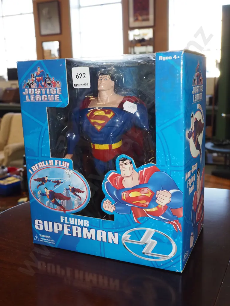 Justice League Flying Superman figurine Image 1++