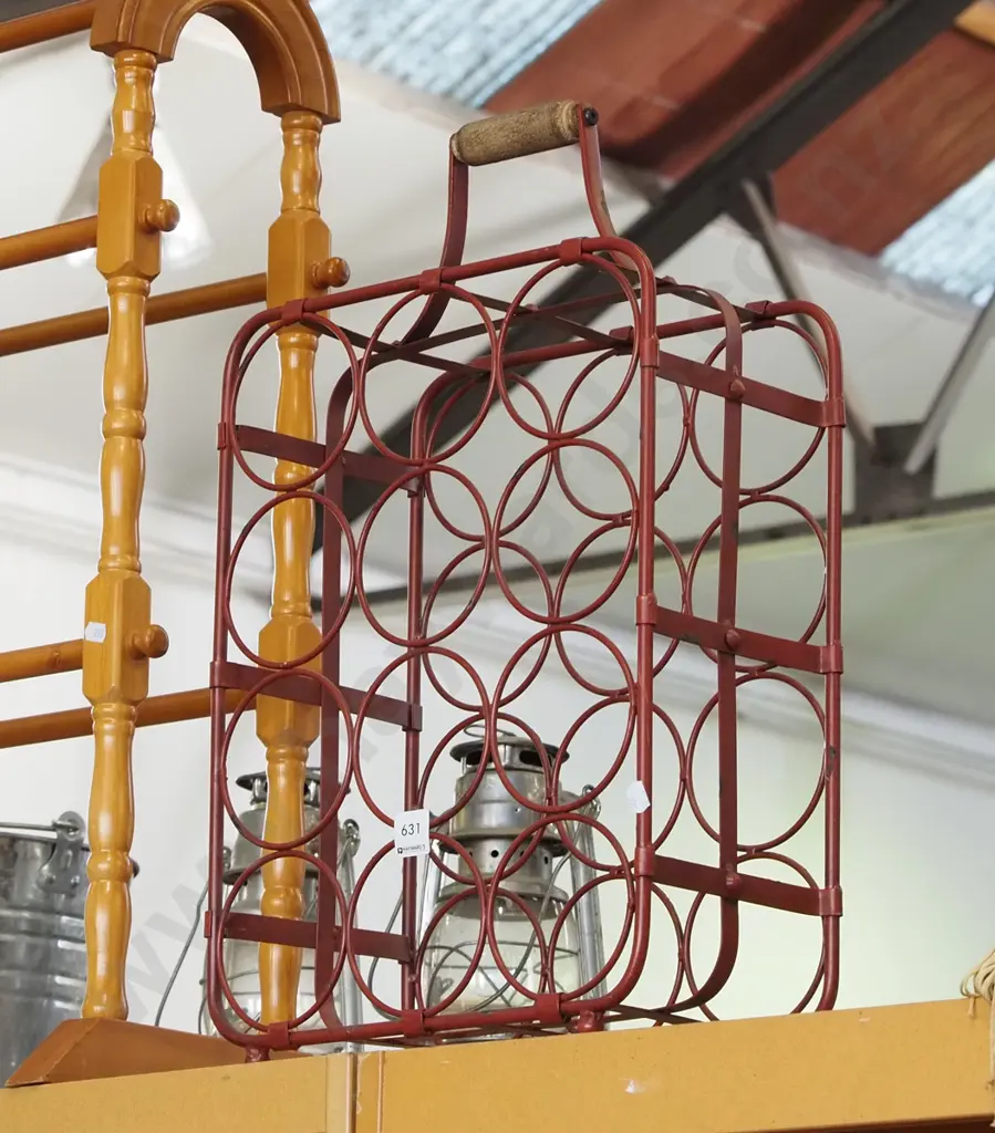 wire wine rack Image 1++