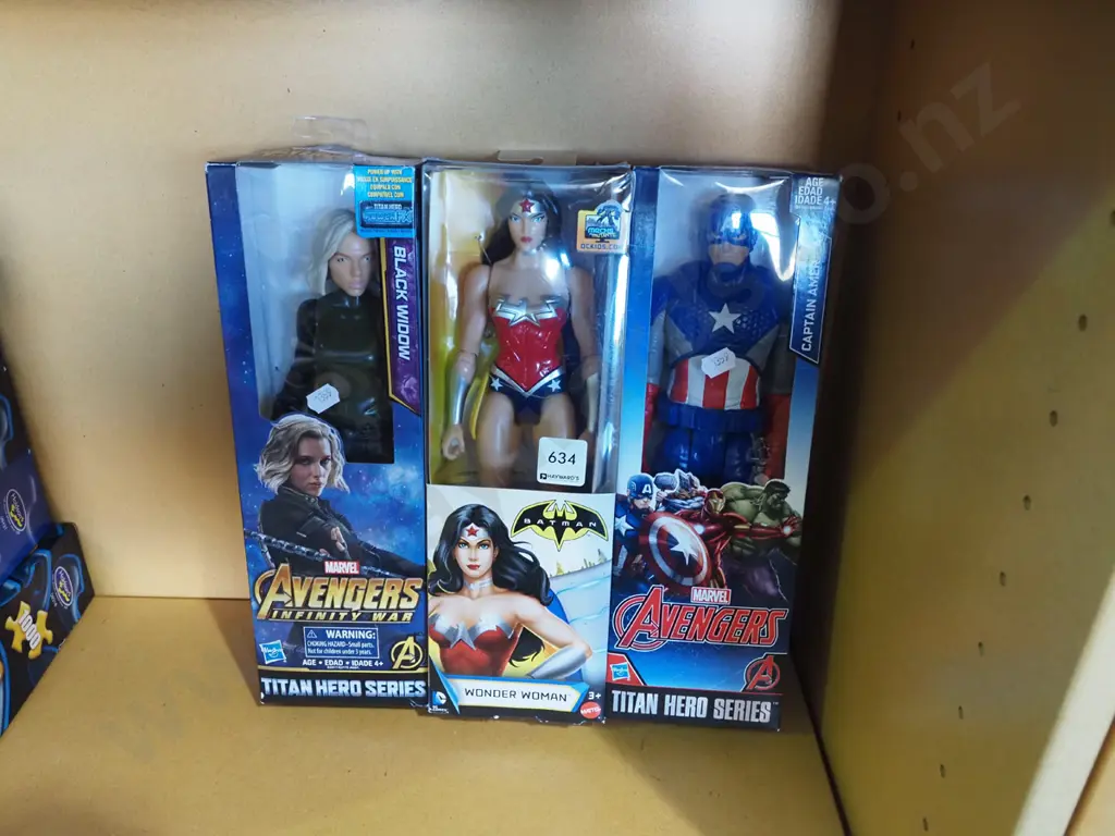 3x boxed action figurines - Black Widow, Wonder Woman, Captain America Image 1++