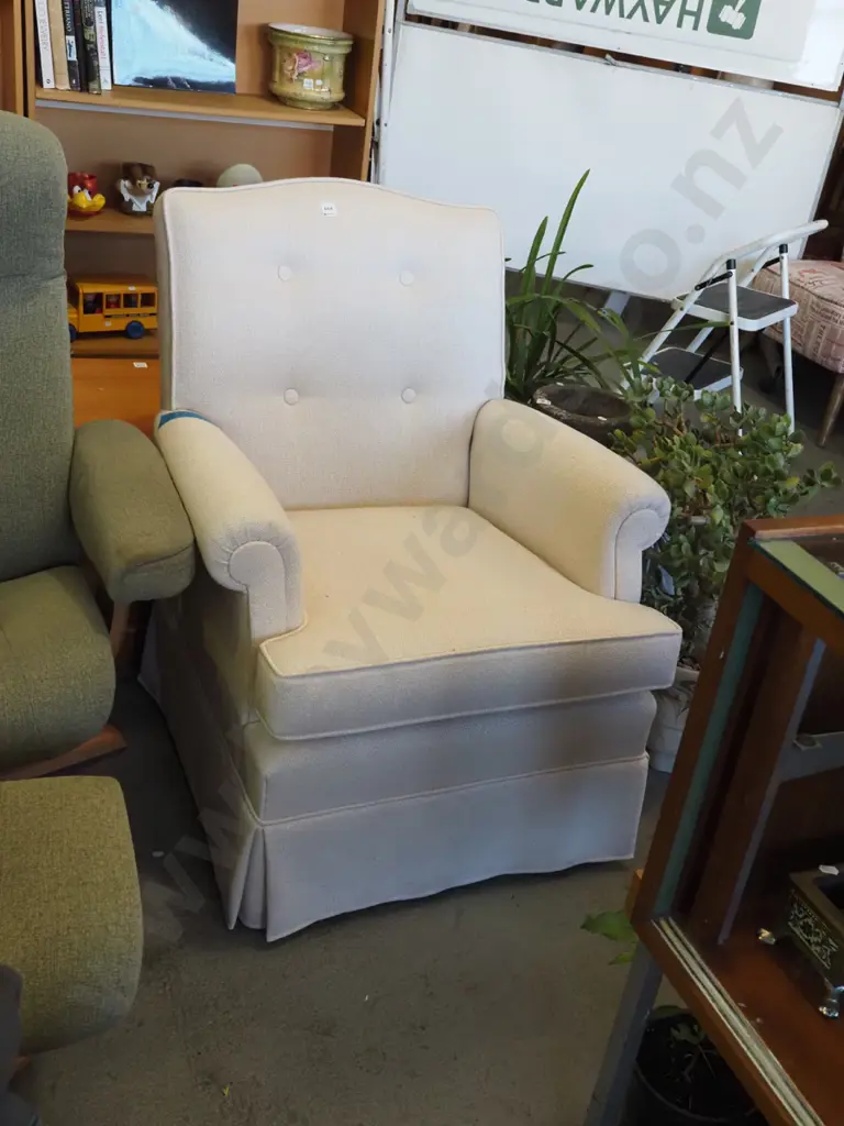 cream deep buttoned fireside chair Image 1++