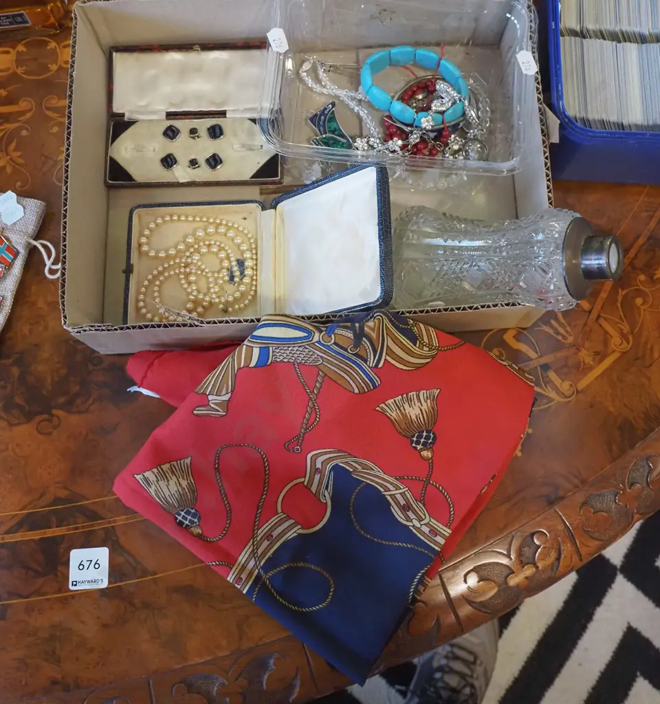 box; scarf, bracelets, necklace, buttons etc Image 1++