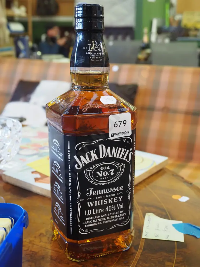 Jack Daniels 1L whisky Image 1++