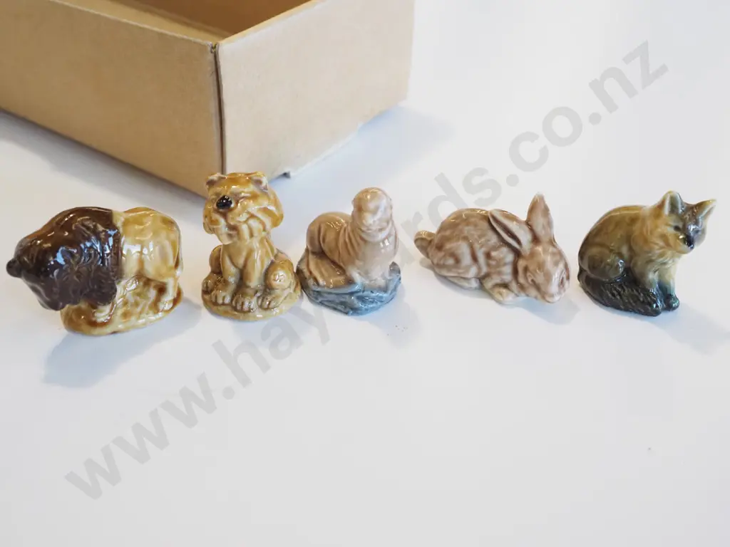 box of Wade Whimsies Image 1++