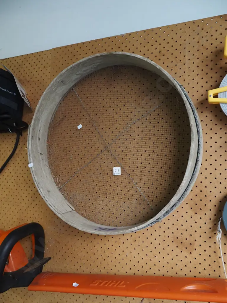 gardener's sieve Image 1++
