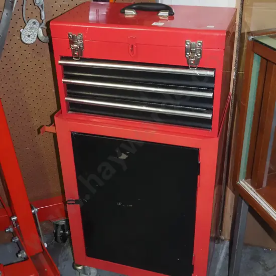 4 drawer unbranded tool chest on casters