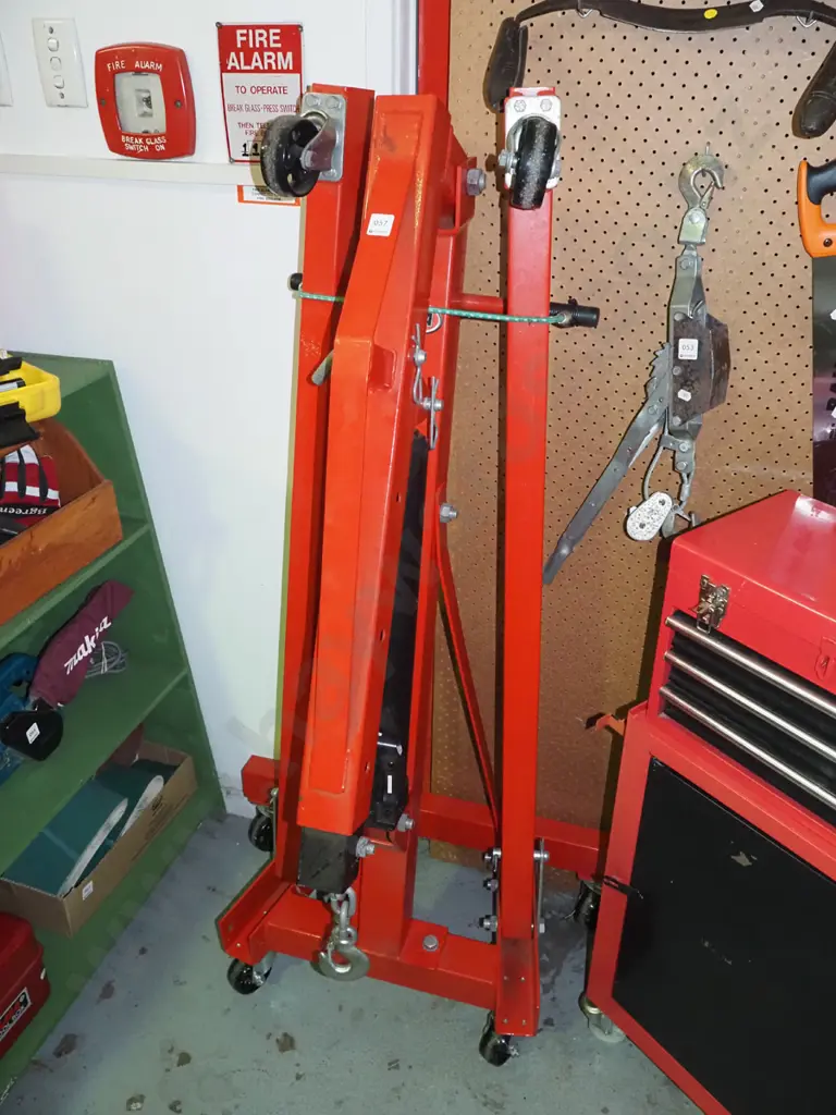 as-new SCA engine hoist Image 1++