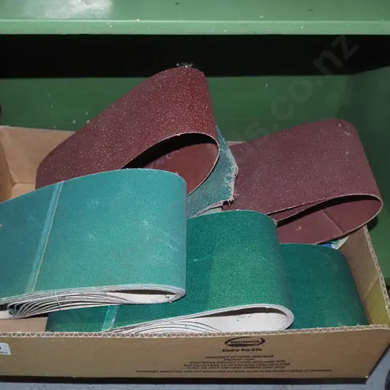 box of belt sander belts