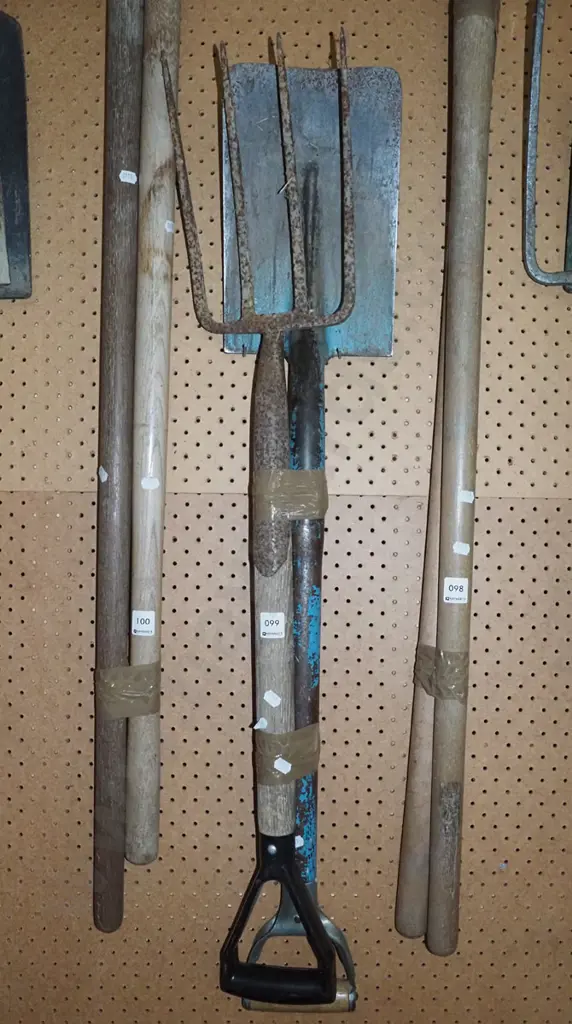 garden spade and fork Image 1++