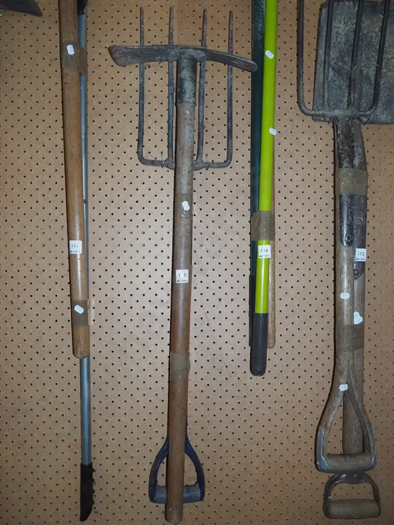 garden fork, grubber Image 1++
