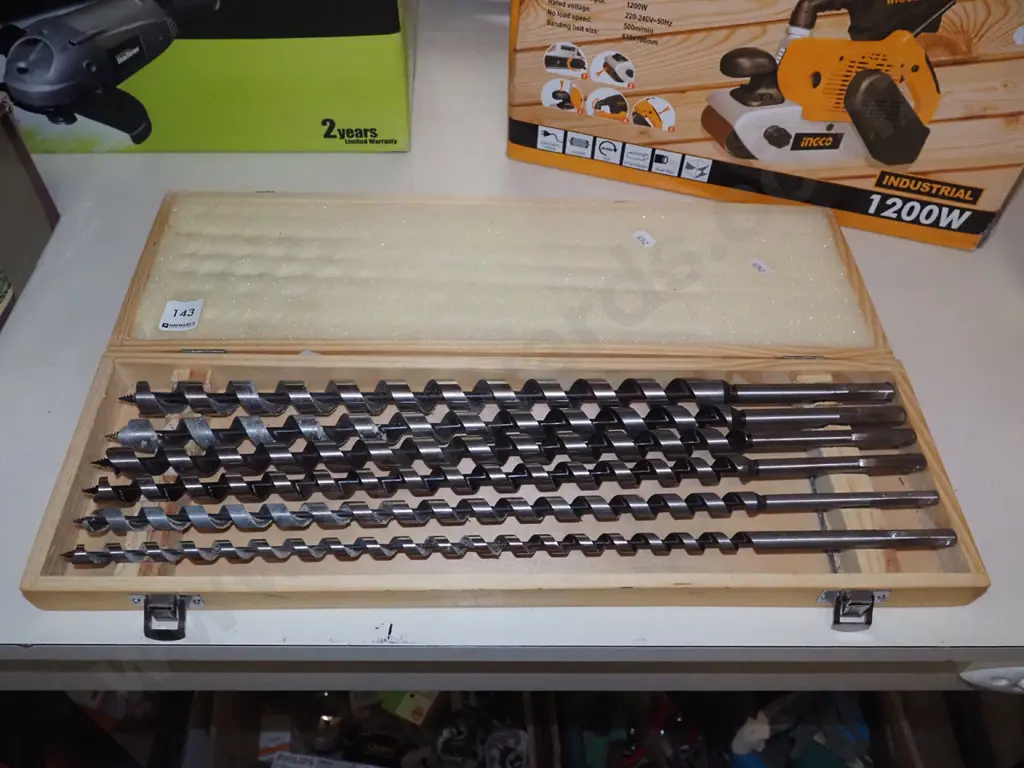 box of near new auger bits Length-450 Image 1++