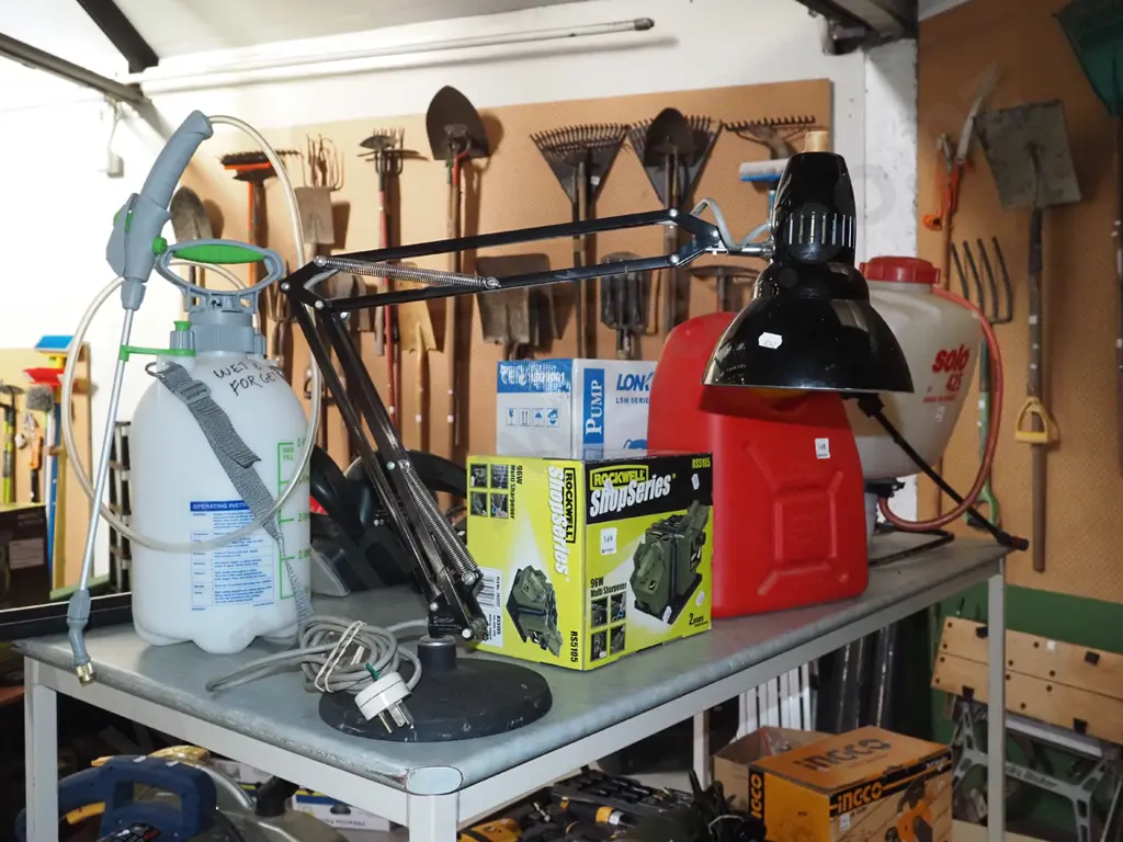 anglepoise lamp Image 1++