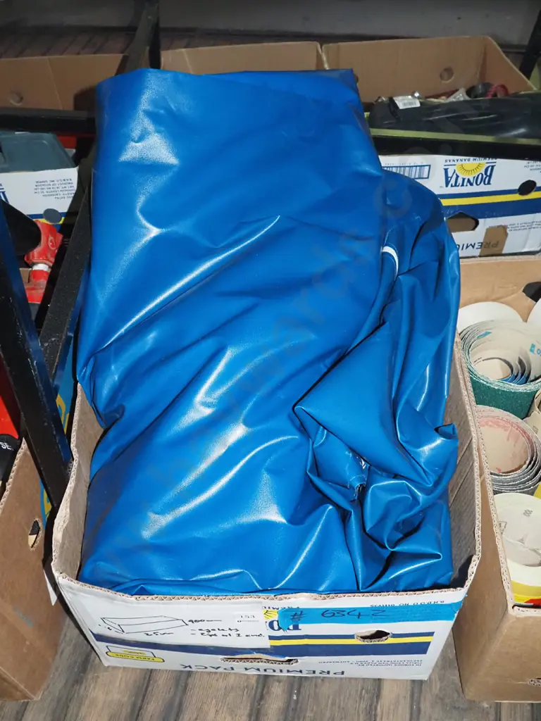 blue tarpaulin with eyelets and zip L-2500 W-900 D-1400 Image 1++