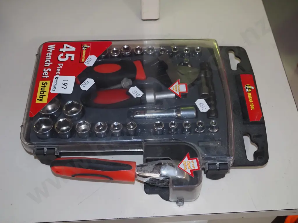 Magna-Tool 45 piece wrench set Image 1++