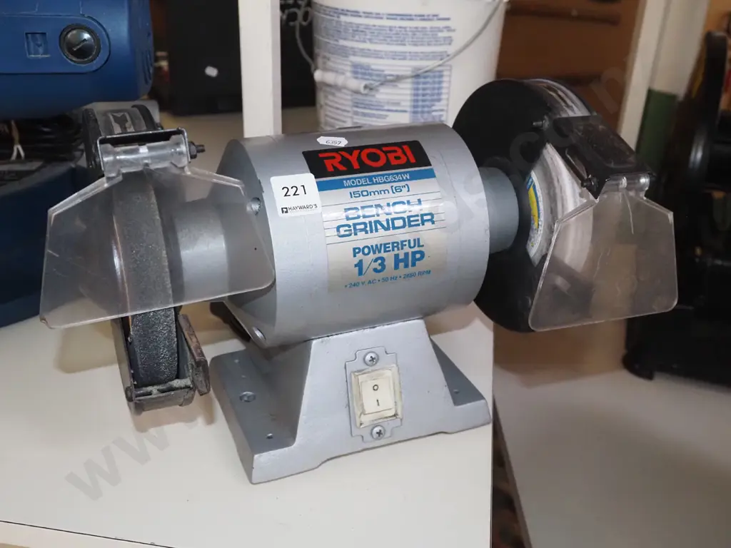 Ryobi 150mm bench grinder Image 1++