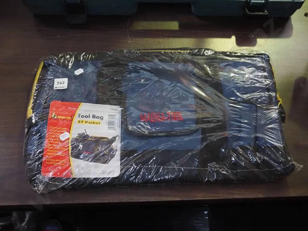 Magna-Tool 27 pocket tool bag Image 1++