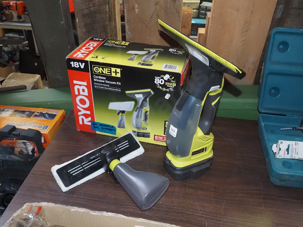 Ryobi 18V cordless window vacuum kit - no battery or charger Image 1++
