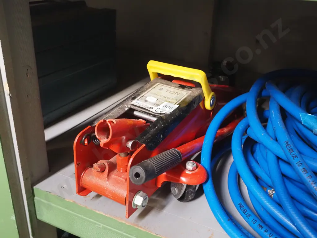 2 tonne trolley jack Image 1++