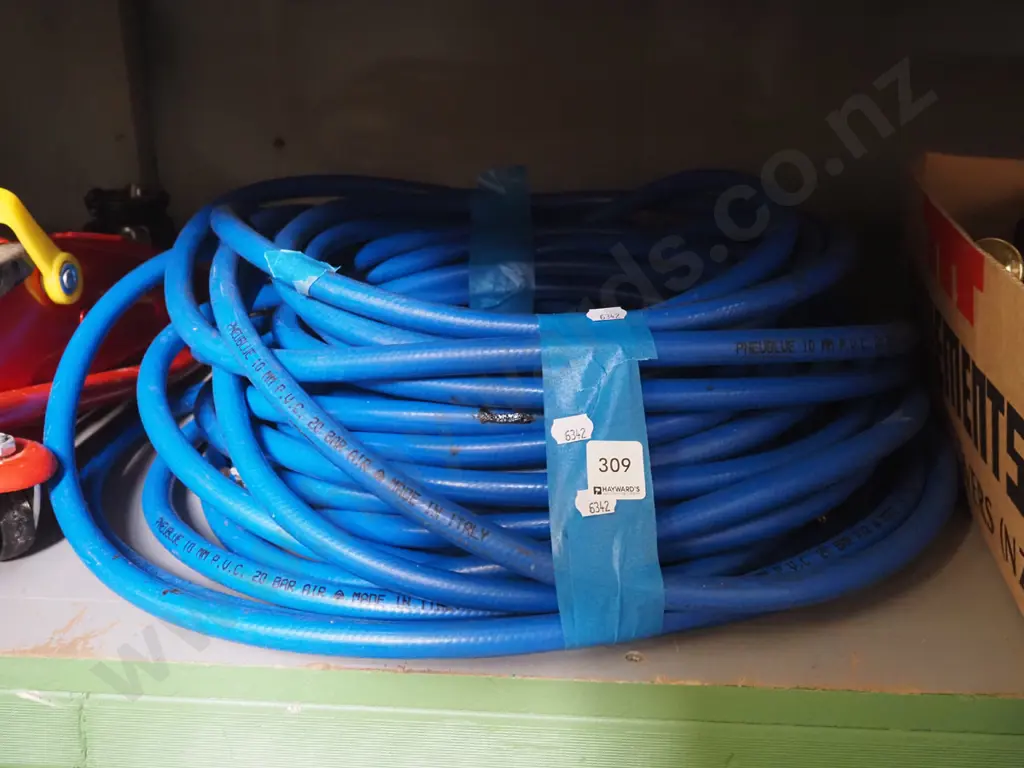 blue air compressor hose Image 1++