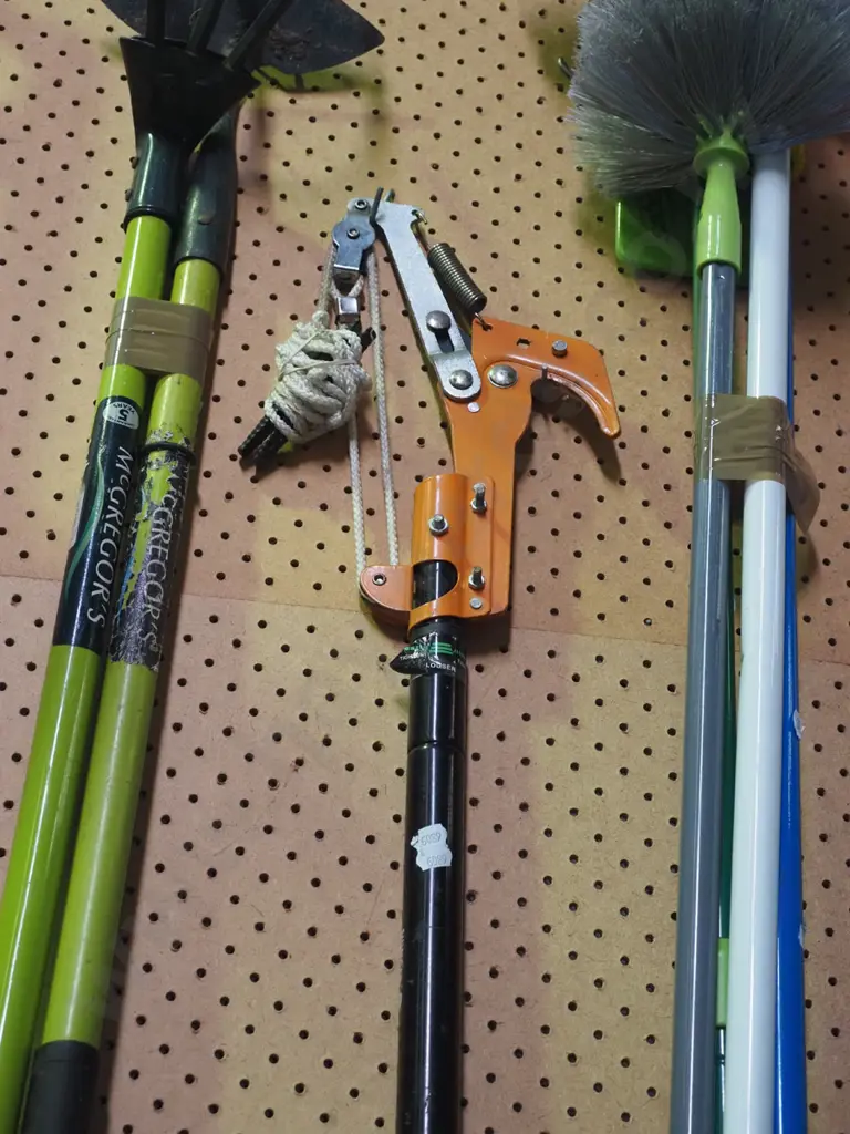 telescopic pruning pole Image 1++