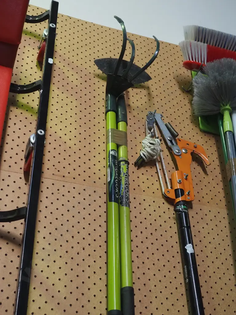 garden hoe, cultivator Image 1++