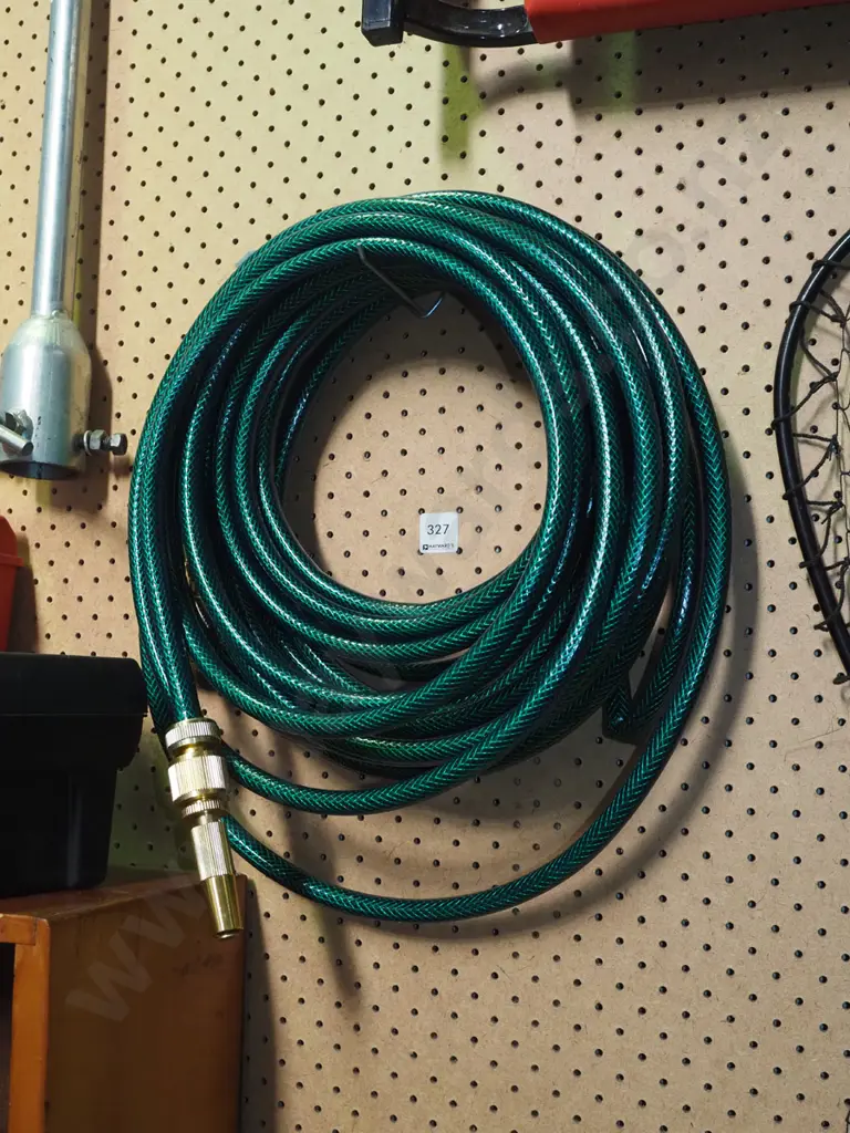 garden hose with brass attachments, jet nozzles Image 1++
