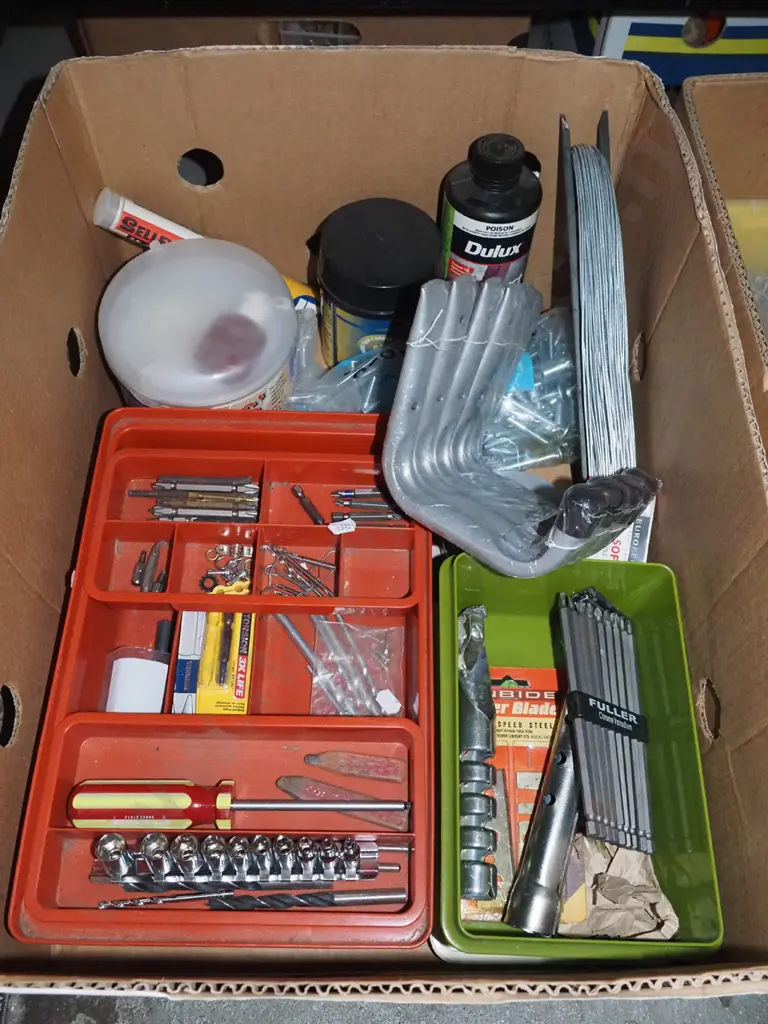 box; wall hooks, paint scrapers, builder's bog etc Image 1++