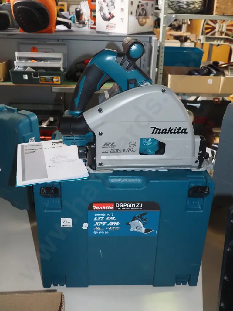 cased Makita cordless plunge cut saw DSP601ZJ  Image 1++