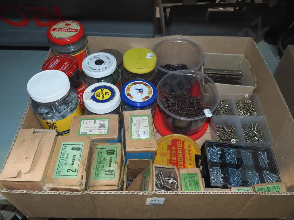 box of numerous screws and door hinges Image 1++