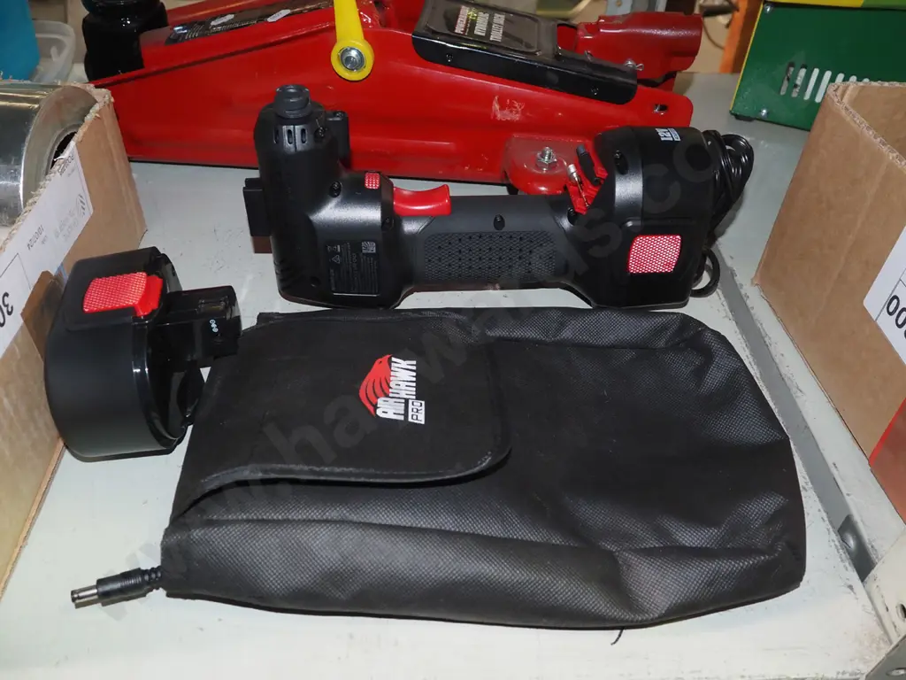 Air 4 Pro tyre inflater Image 1++