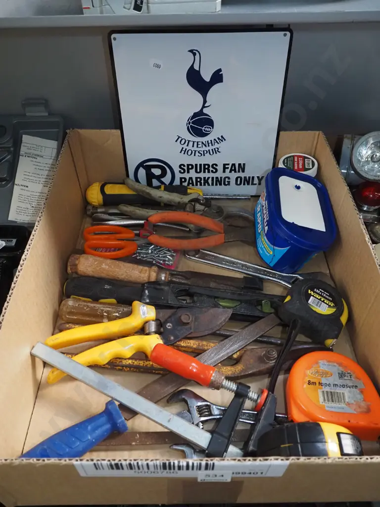 box; tin snips, secateurs, tape measures, Tottenham Hotspurs parking sign etc Image 1++