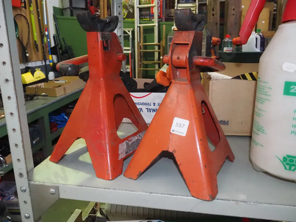 2x axle stands Image 1++