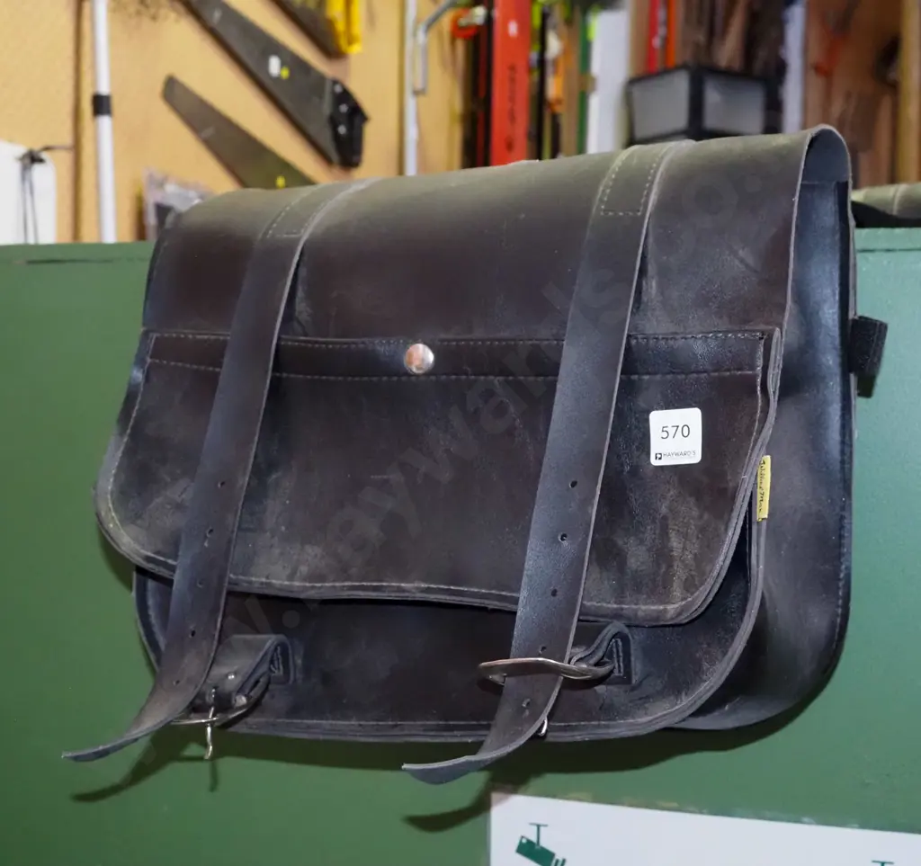 leather motorcycle panniers - Willy and Max Image 1++